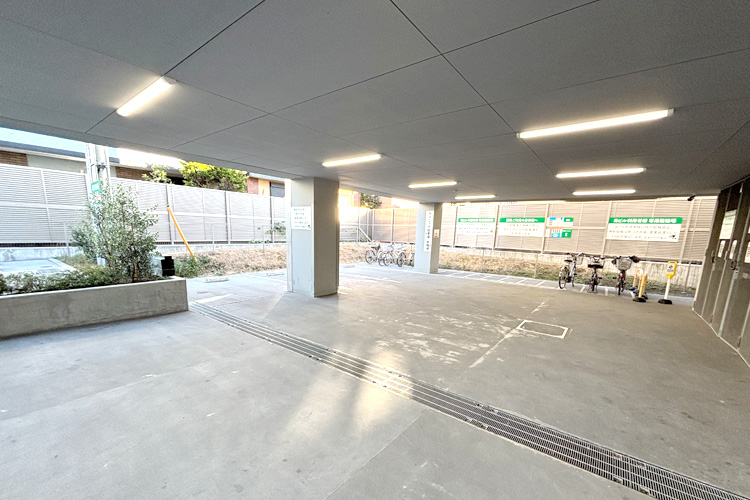 当院ビル1F(セブンイレブン裏側)3台